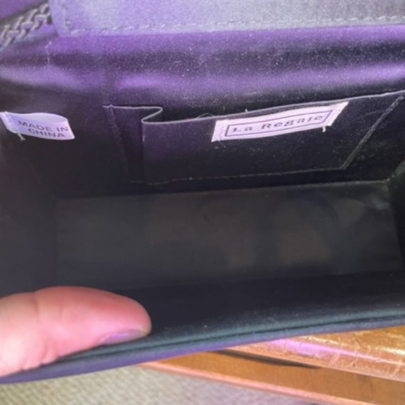 La Regale Beaded Evening Clutch - Picture 5 of 11